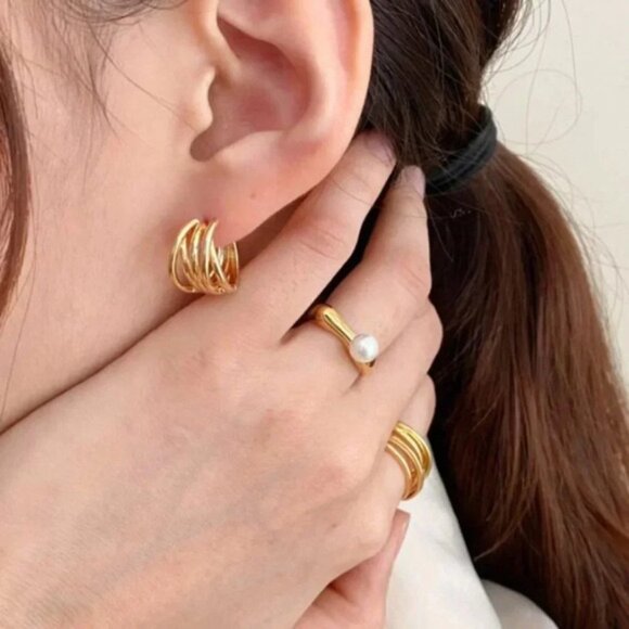 925 Sterling Silver Pearl Bar Ring Minimalist Geometric Dainty Pearl Ring - Picture 4 of 4